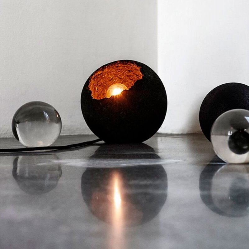 Φωτιστικό επιδαπέδιο Muubs Crust - Lava Black