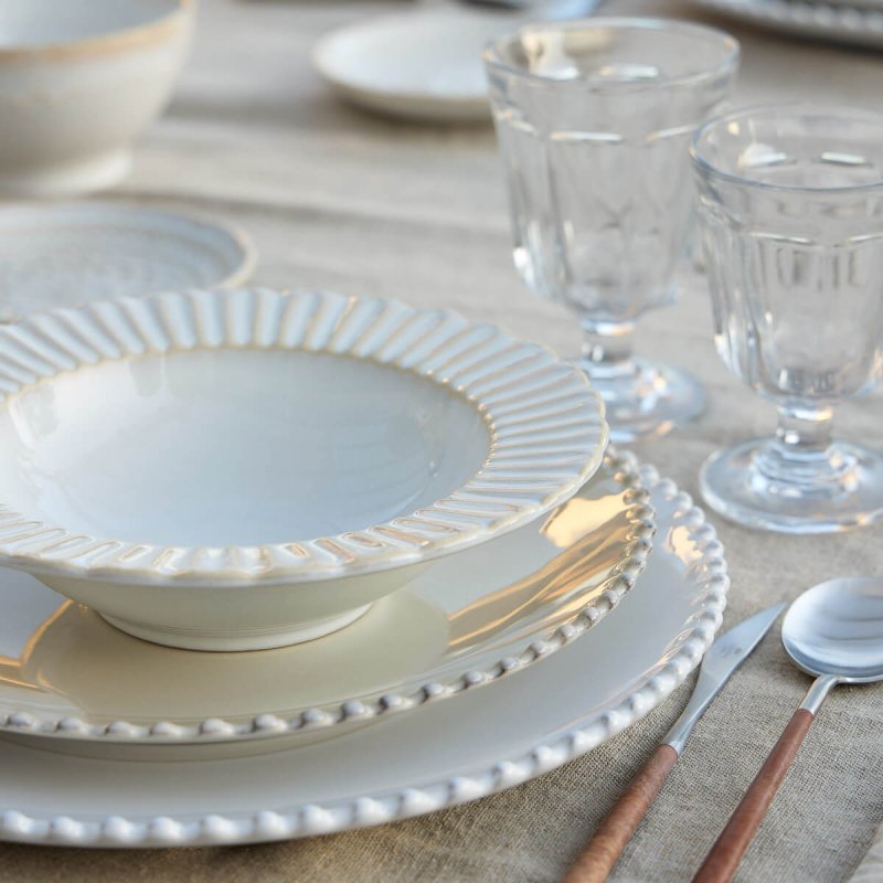 Deep round plate 23cm Costa Nova Cristal White